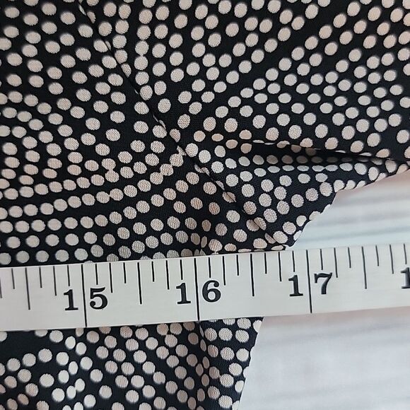 I.N.C black and white polka-dot blouse Women's Size M - Picture 8 of 9